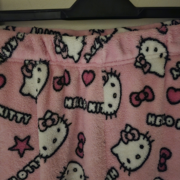 Hello Kitty Pink Adult Pajamas. Loose. Flannel. Forever21. Size L - Picture 2 of 11